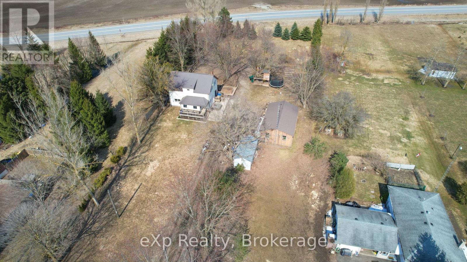 9499 Maas Park Drive, Wellington North, Ontario  N0G 2L0 - Photo 26 - X12056283