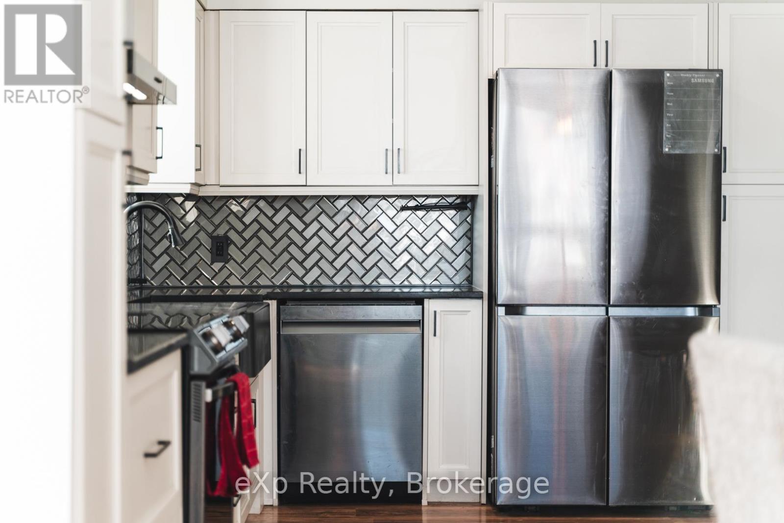 9499 Maas Park Drive, Wellington North, Ontario  N0G 2L0 - Photo 8 - X12056283