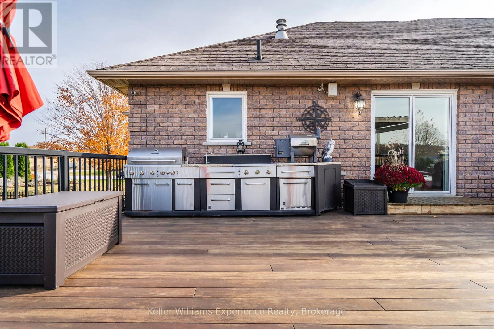 54 Asselin Drive, Tiny, Ontario  L0L 2J0 - Photo 24 - S12056432