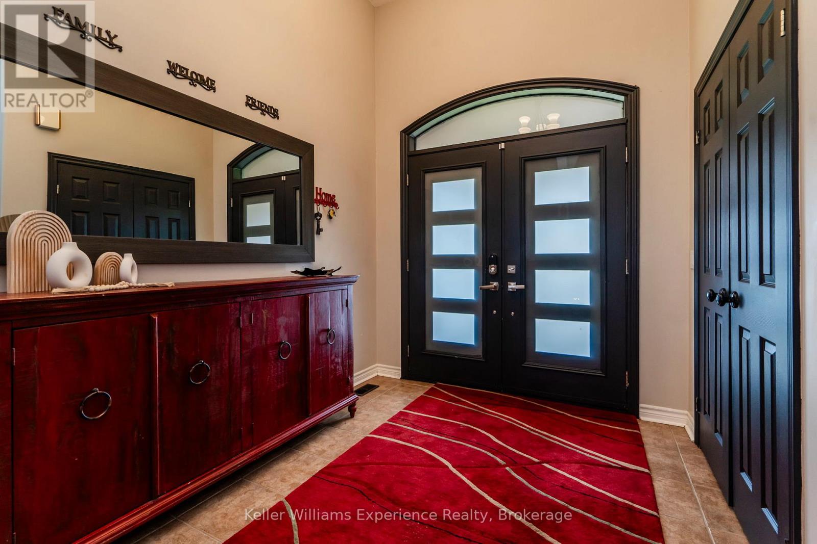 54 Asselin Drive, Tiny, Ontario  L0L 2J0 - Photo 7 - S12056432