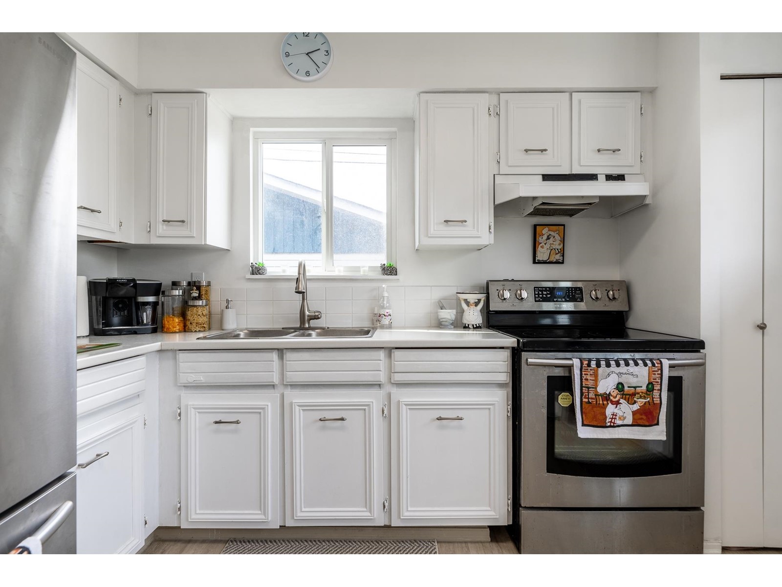 13414 113 Avenue, Surrey, British Columbia  V3R 2H6 - Photo 8 - R2984252