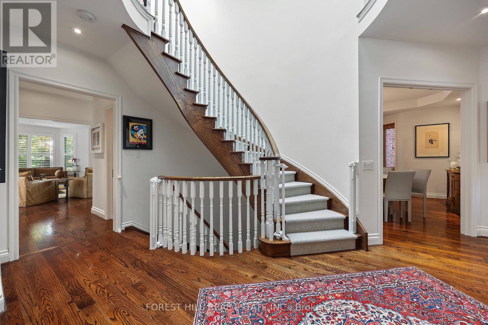 Property at 88 YONGE BOULEVARD image 3