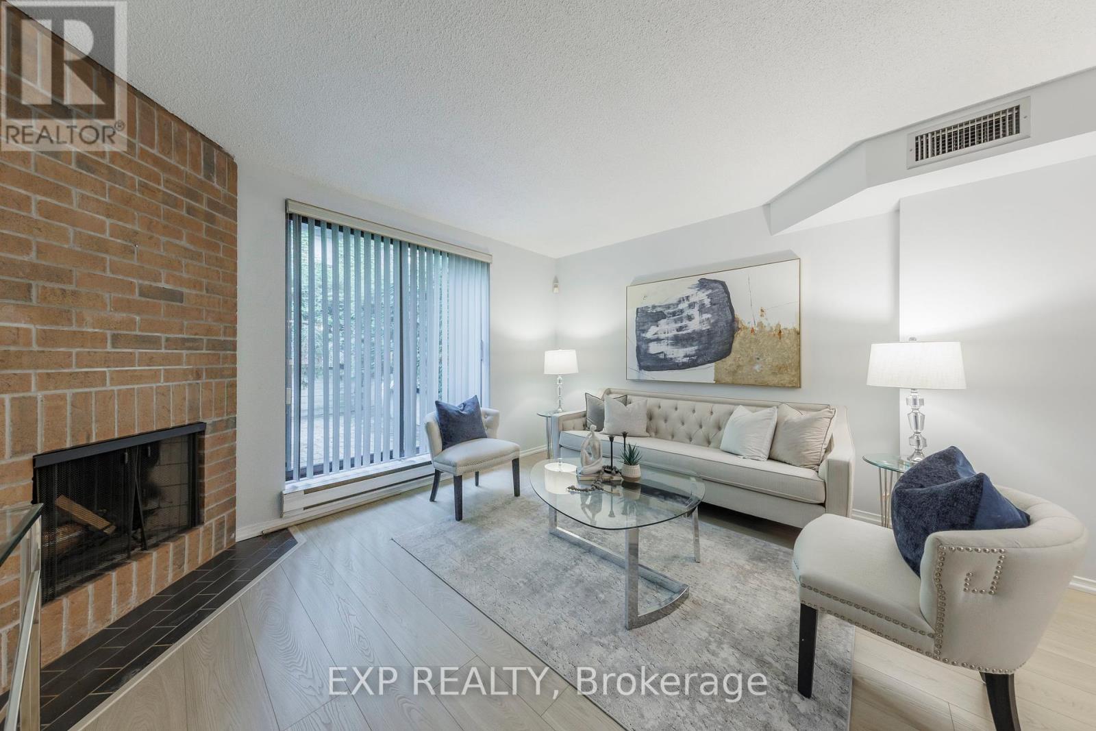 25 Dundonald Street, Toronto, Ontario  M4Y 1K3 - Photo 11 - C12056273