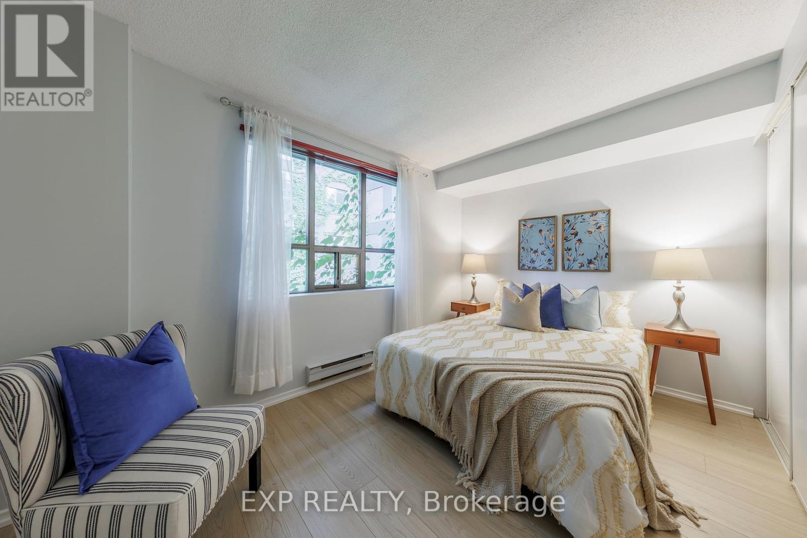 25 Dundonald Street, Toronto, Ontario  M4Y 1K3 - Photo 17 - C12056273