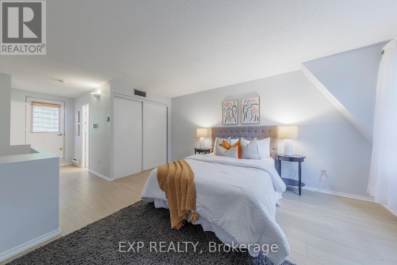 25 Dundonald Street, Toronto, Ontario  M4Y 1K3 - Photo 23 - C12056273