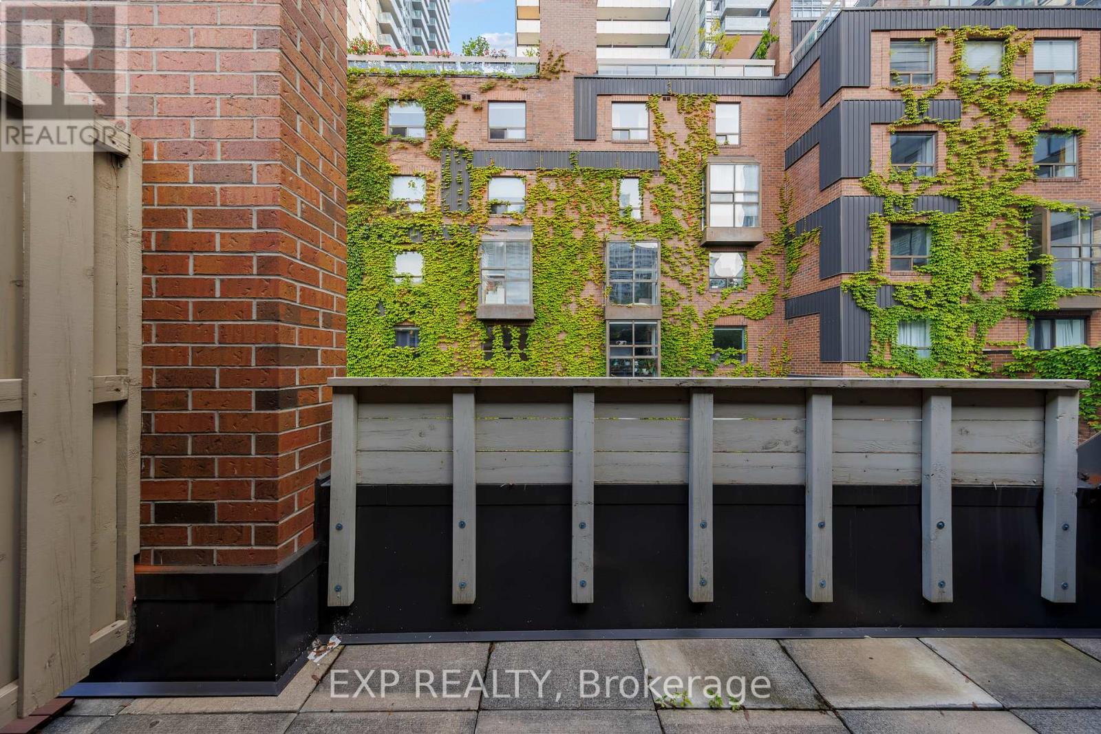 25 Dundonald Street, Toronto, Ontario  M4Y 1K3 - Photo 26 - C12056273