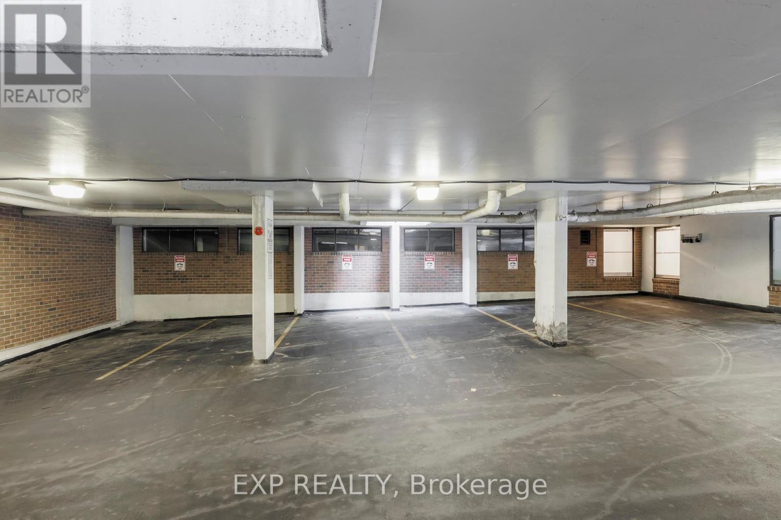 25 Dundonald Street, Toronto, Ontario  M4Y 1K3 - Photo 35 - C12056273