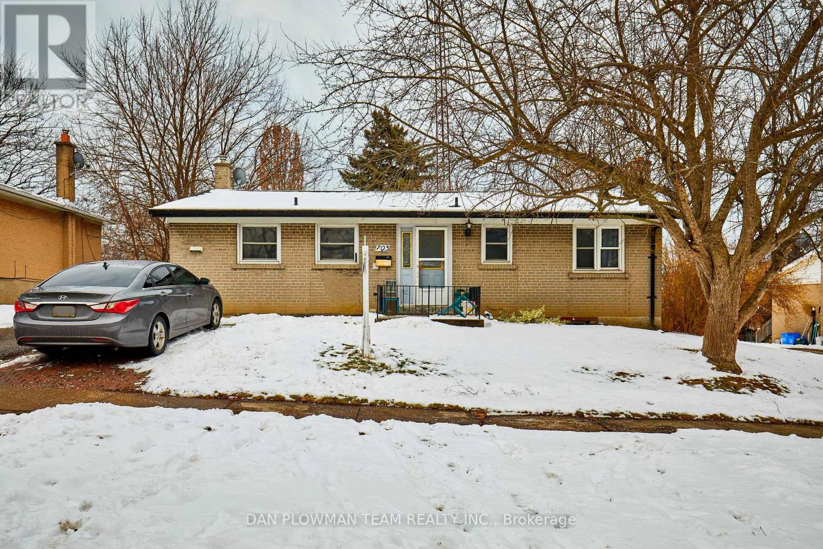 Property at 703 CLARENCE DRIVE image 3