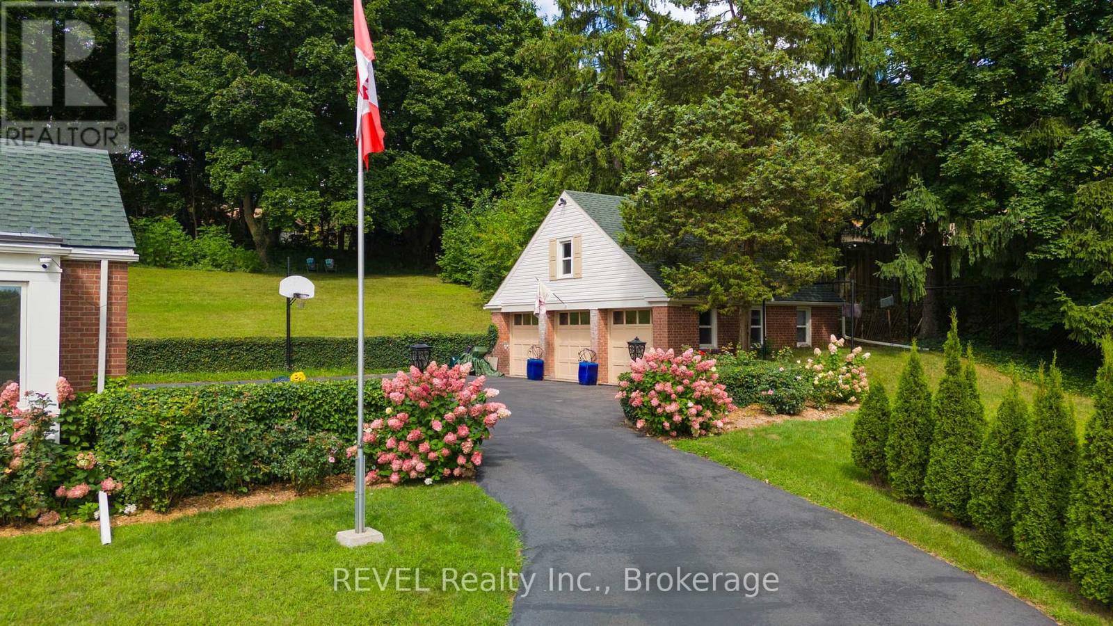 Property at 9 SHALDAN LANE image 3