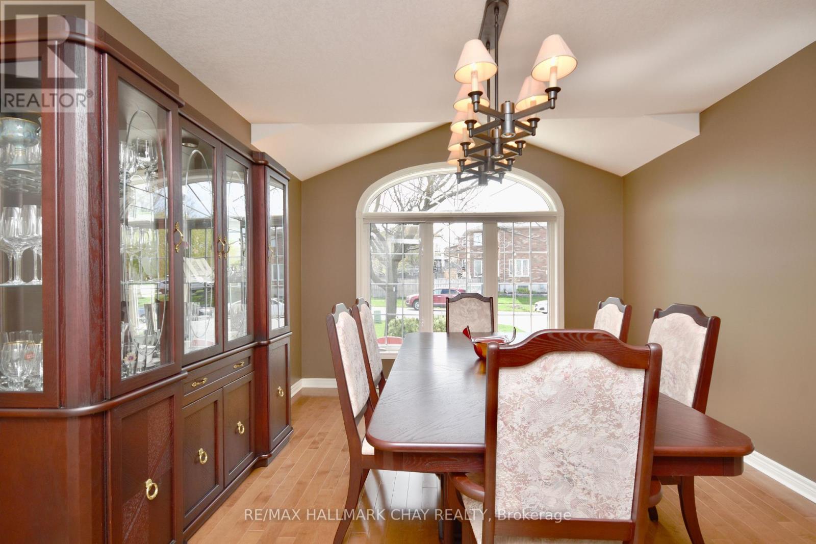 Property at 167 CROMPTON DRIVE image 5