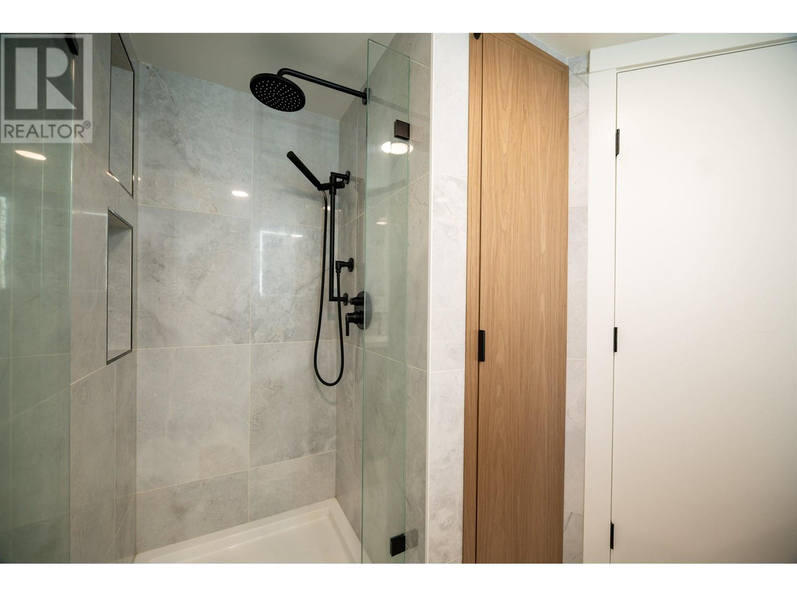 304 5723 Collingwood Street, Vancouver, British Columbia  V6N 4K6 - Photo 34 - R2984660