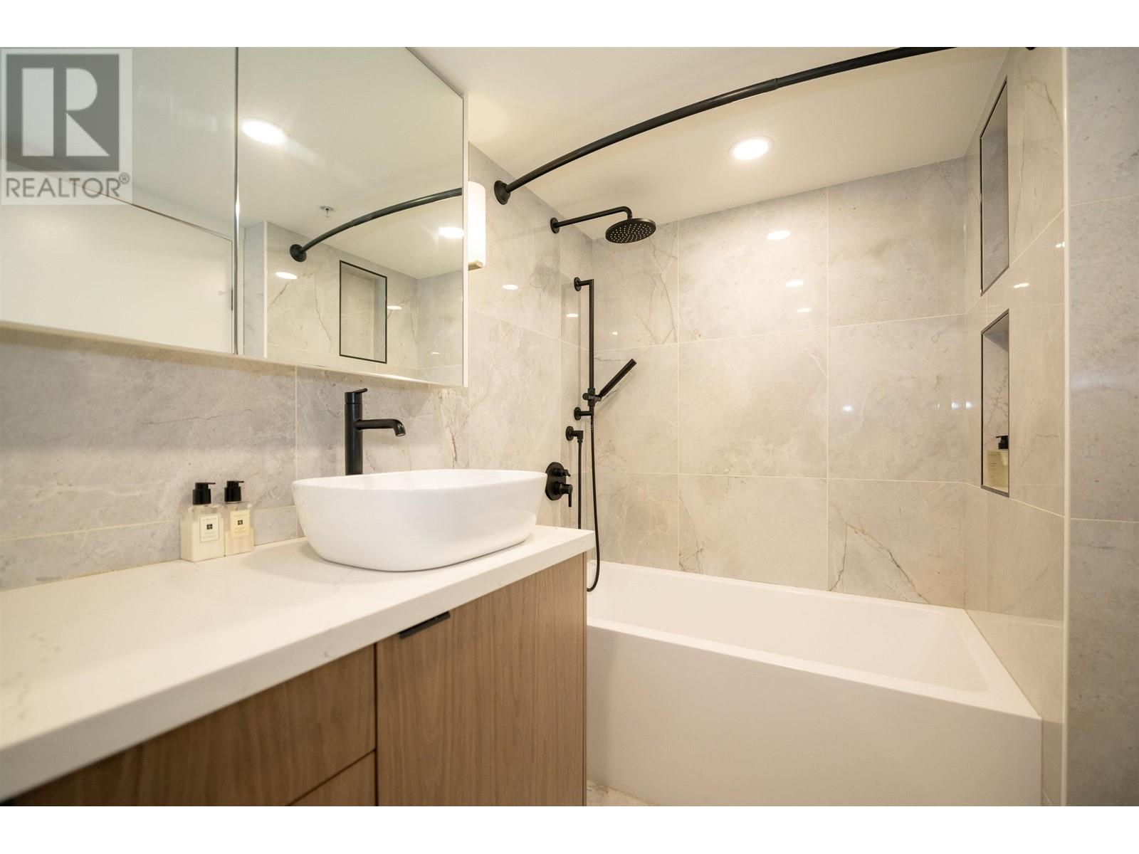 304 5723 Collingwood Street, Vancouver, British Columbia  V6N 4K6 - Photo 26 - R2984660