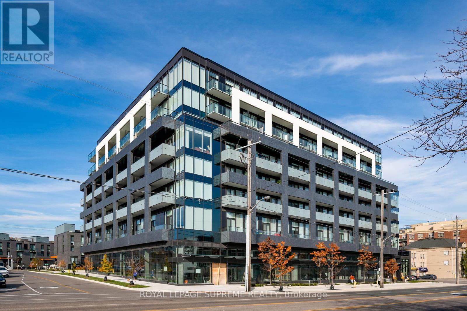 215 - 4208 Dundas Street W, Toronto, Ontario  M8X 0B1 - Photo 2 - W12056253