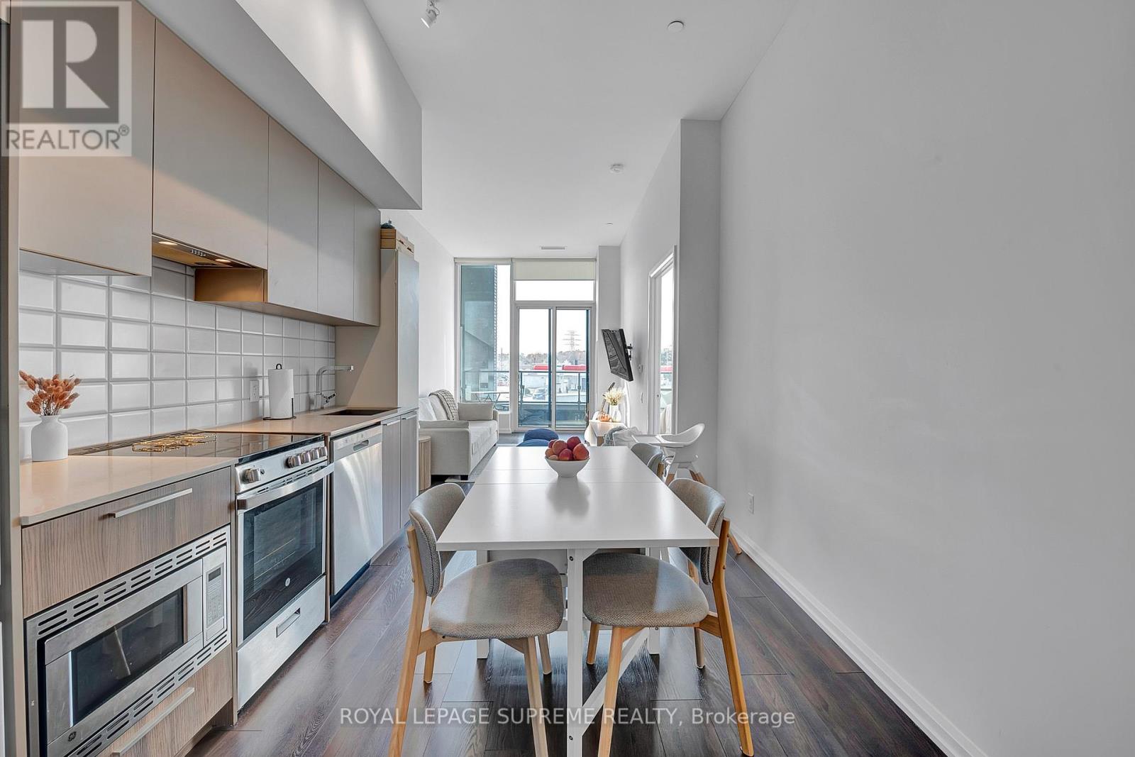215 - 4208 Dundas Street W, Toronto, Ontario  M8X 0B1 - Photo 23 - W12056253