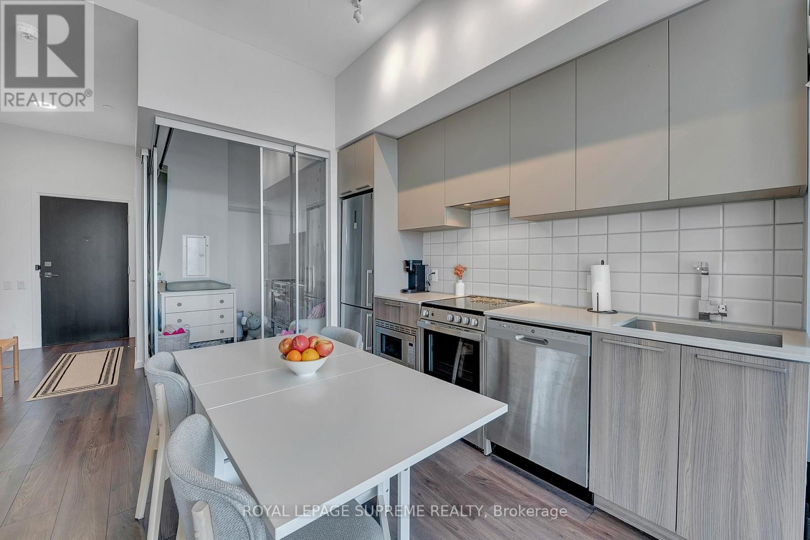 215 - 4208 Dundas Street W, Toronto, Ontario  M8X 0B1 - Photo 25 - W12056253