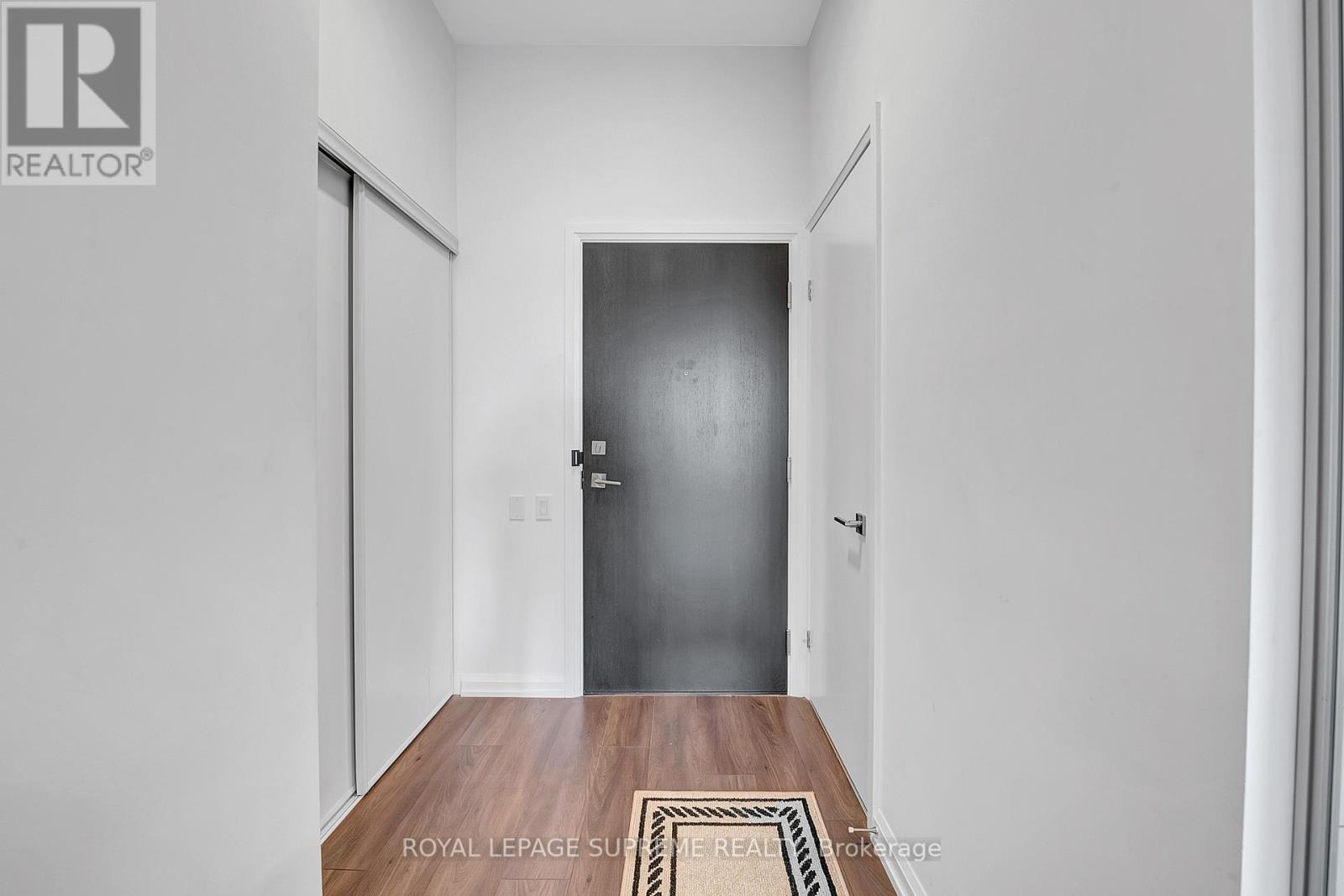215 - 4208 Dundas Street W, Toronto, Ontario  M8X 0B1 - Photo 9 - W12056253