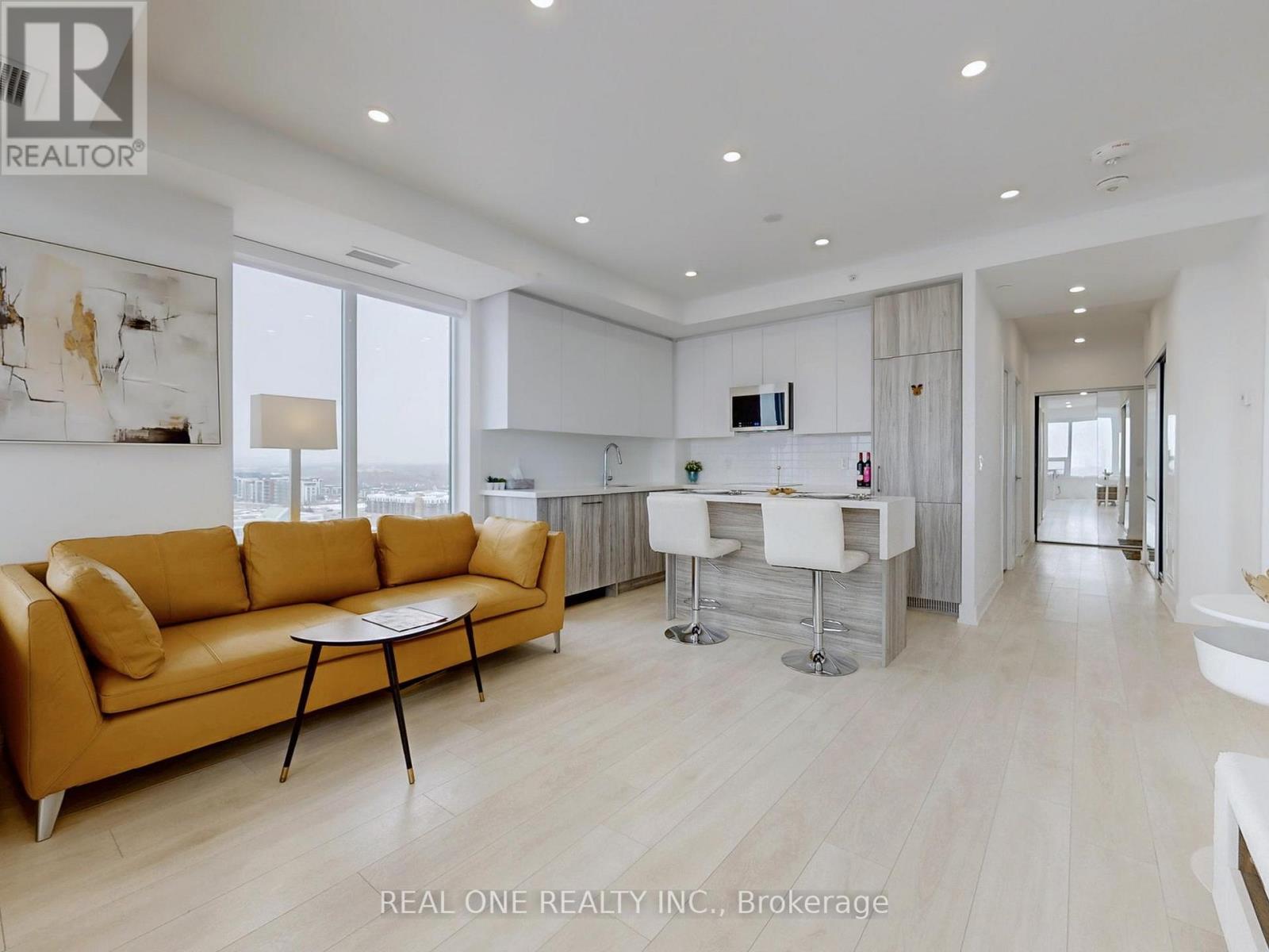 1303 - 297 Oak Walk Drive, Oakville, Ontario  L6H 3R6 - Photo 7 - W12056302