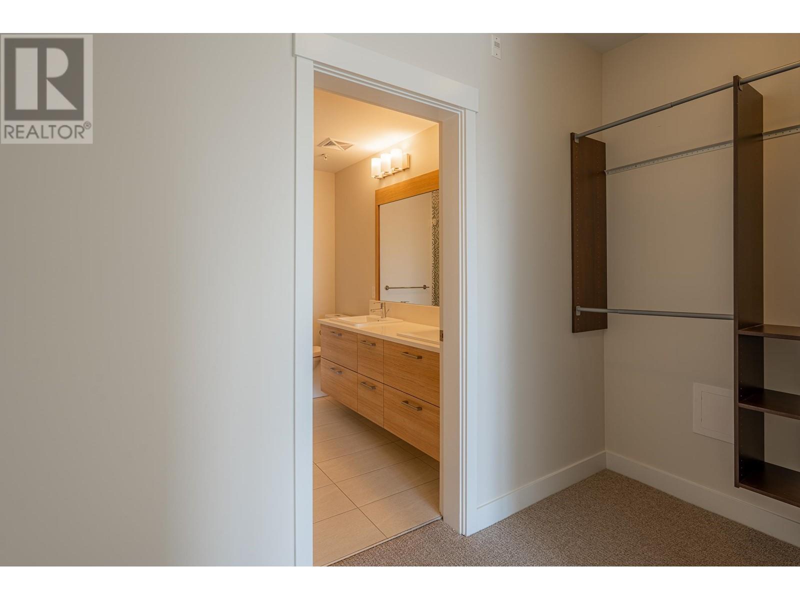 208 875 Gibsons Way, Gibsons, British Columbia  V0N 1V0 - Photo 23 - R2985005