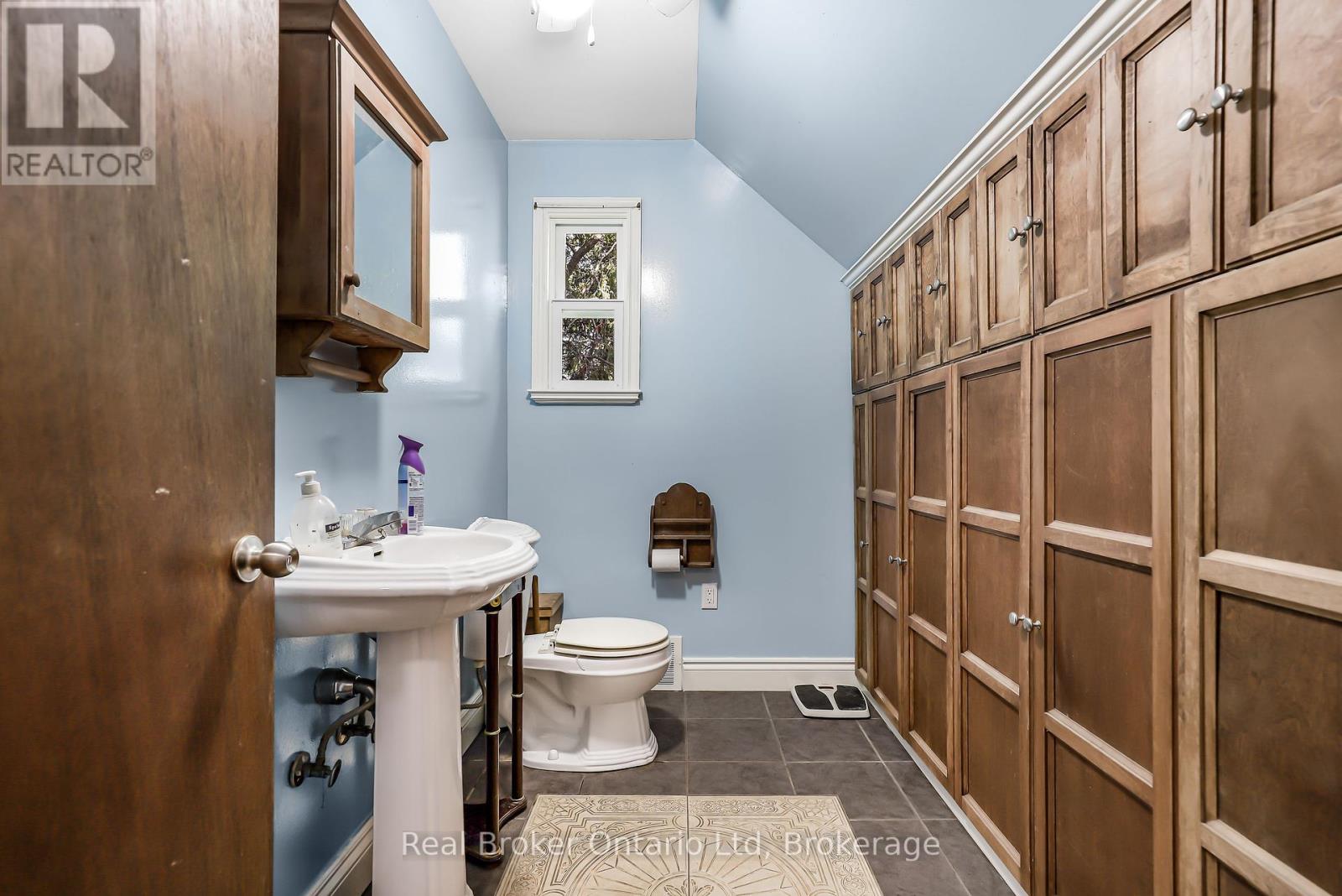 500218 Grey Road 12 Road, West Grey, Ontario  N0C 1H0 - Photo 14 - X12056505