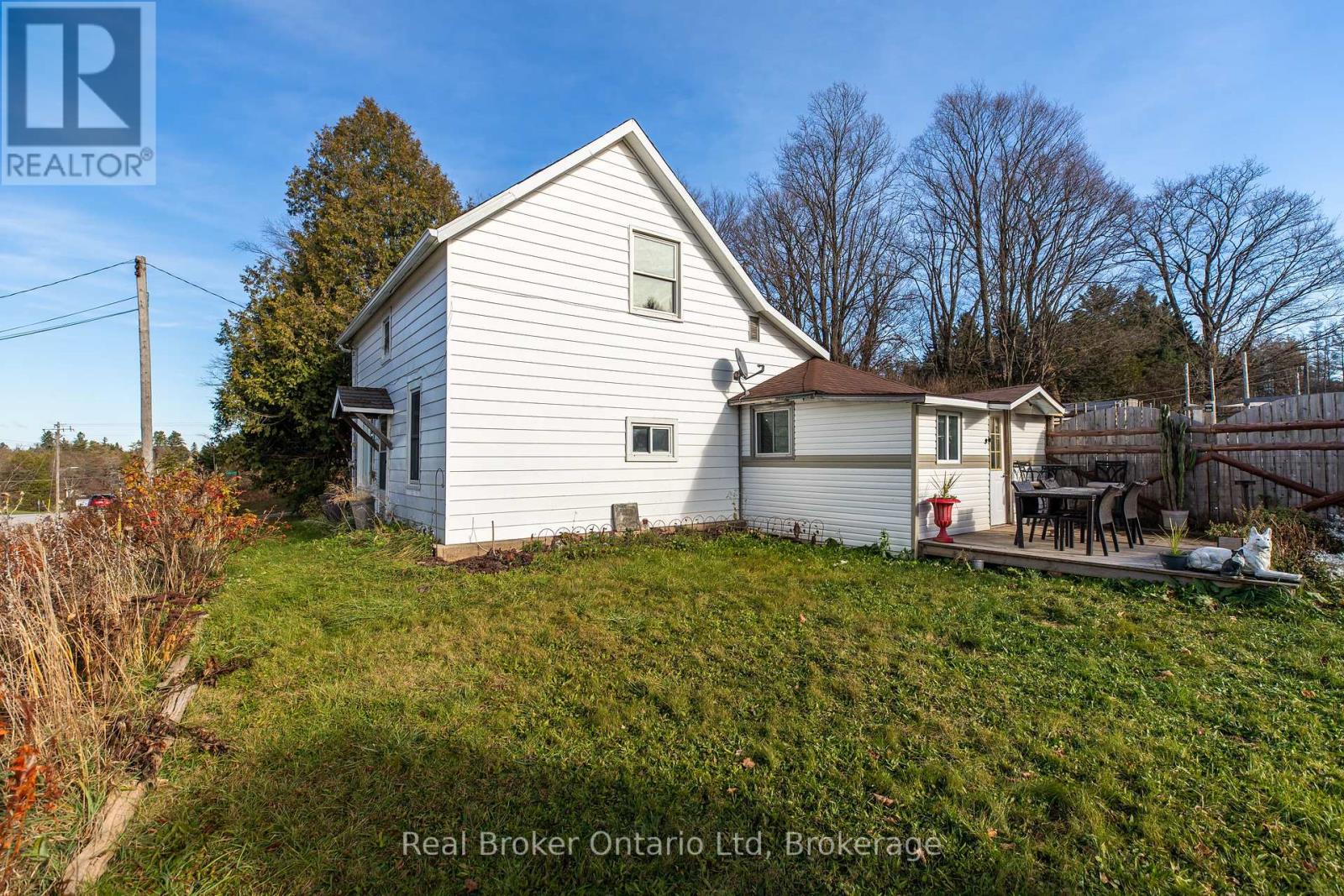 500218 Grey Road 12 Road, West Grey, Ontario  N0C 1H0 - Photo 3 - X12056505