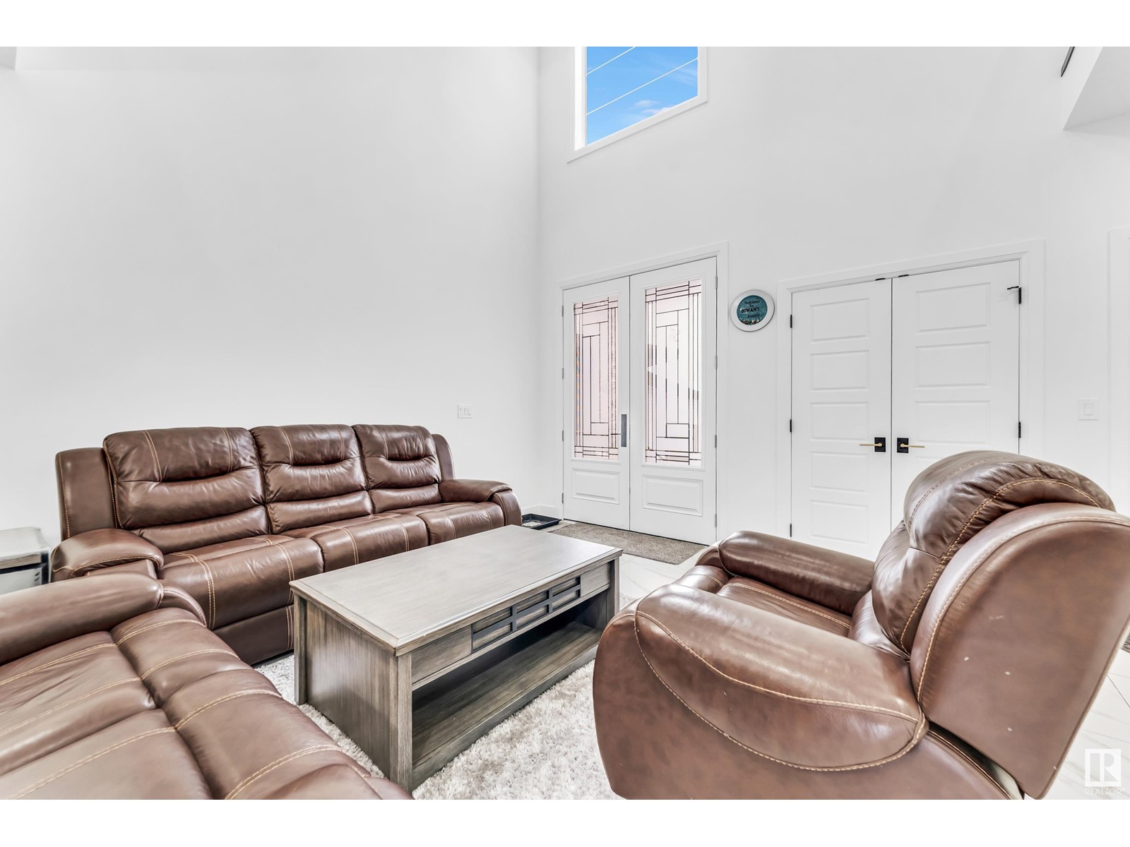 Property at 1803 17 AV NW image 3