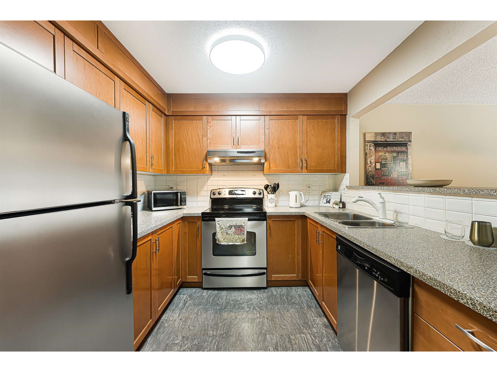 Property at 215 1280 FIR STREET image 5