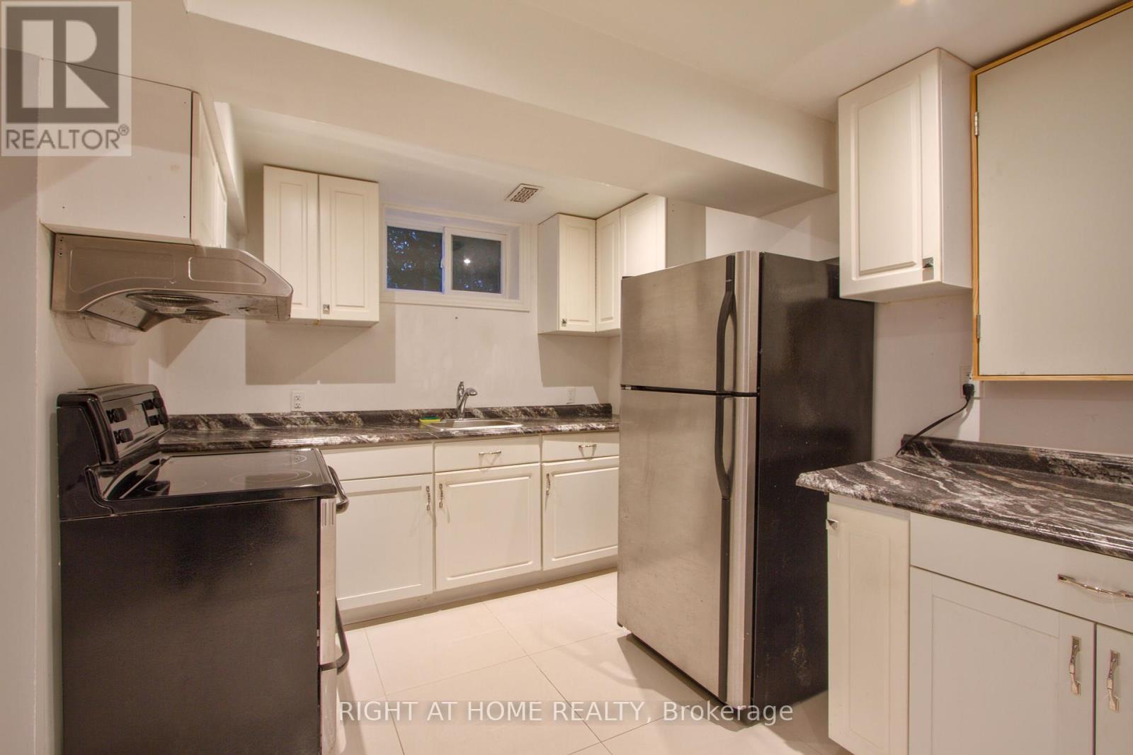 Lower - 40 Foreht Crescent, Aurora, Ontario  L4G 3E8 - Photo 7 - N12056511