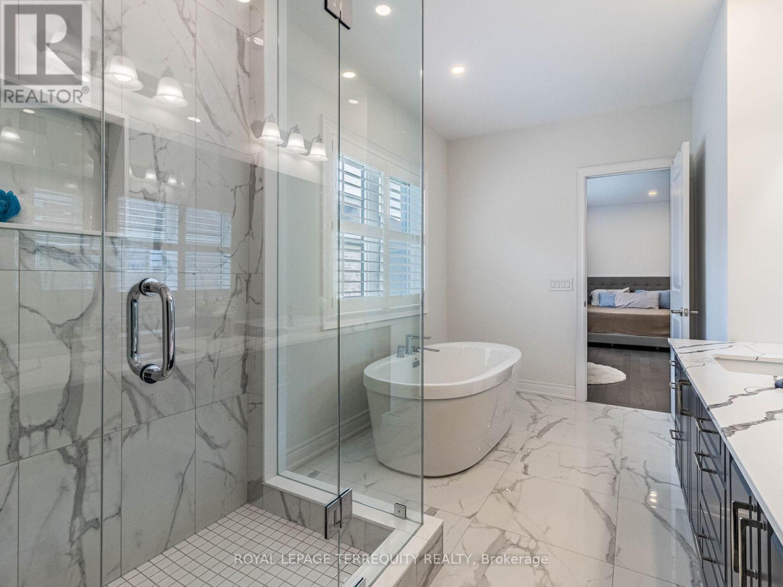 1386 Queens Plate Road, Oakville, Ontario  L6M 5L4 - Photo 23 - W12056456