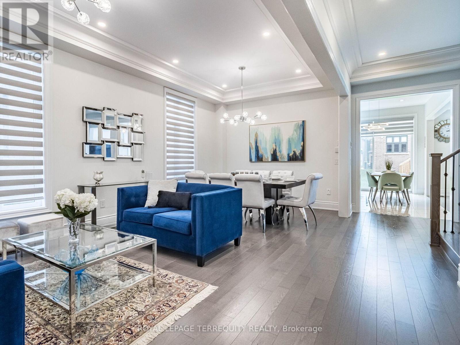 1386 Queens Plate Road, Oakville, Ontario  L6M 5L4 - Photo 8 - W12056456