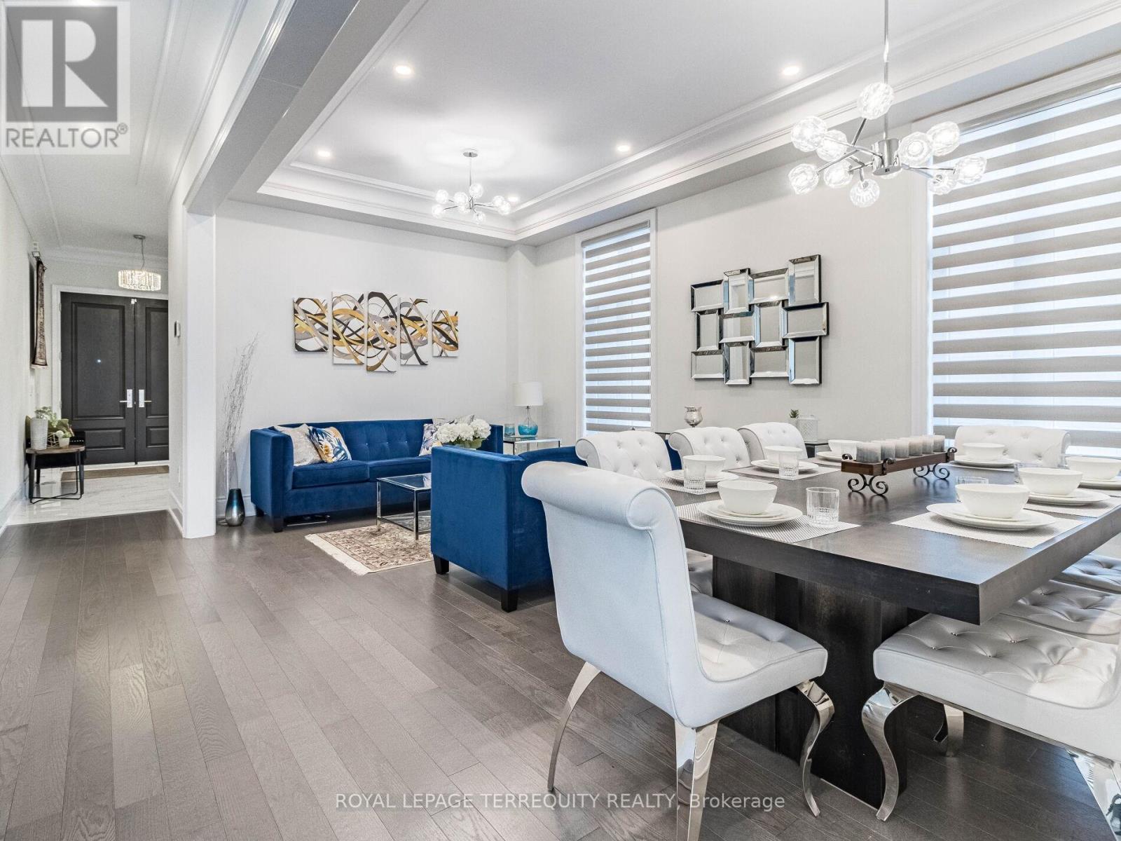 1386 Queens Plate Road, Oakville, Ontario  L6M 5L4 - Photo 9 - W12056456