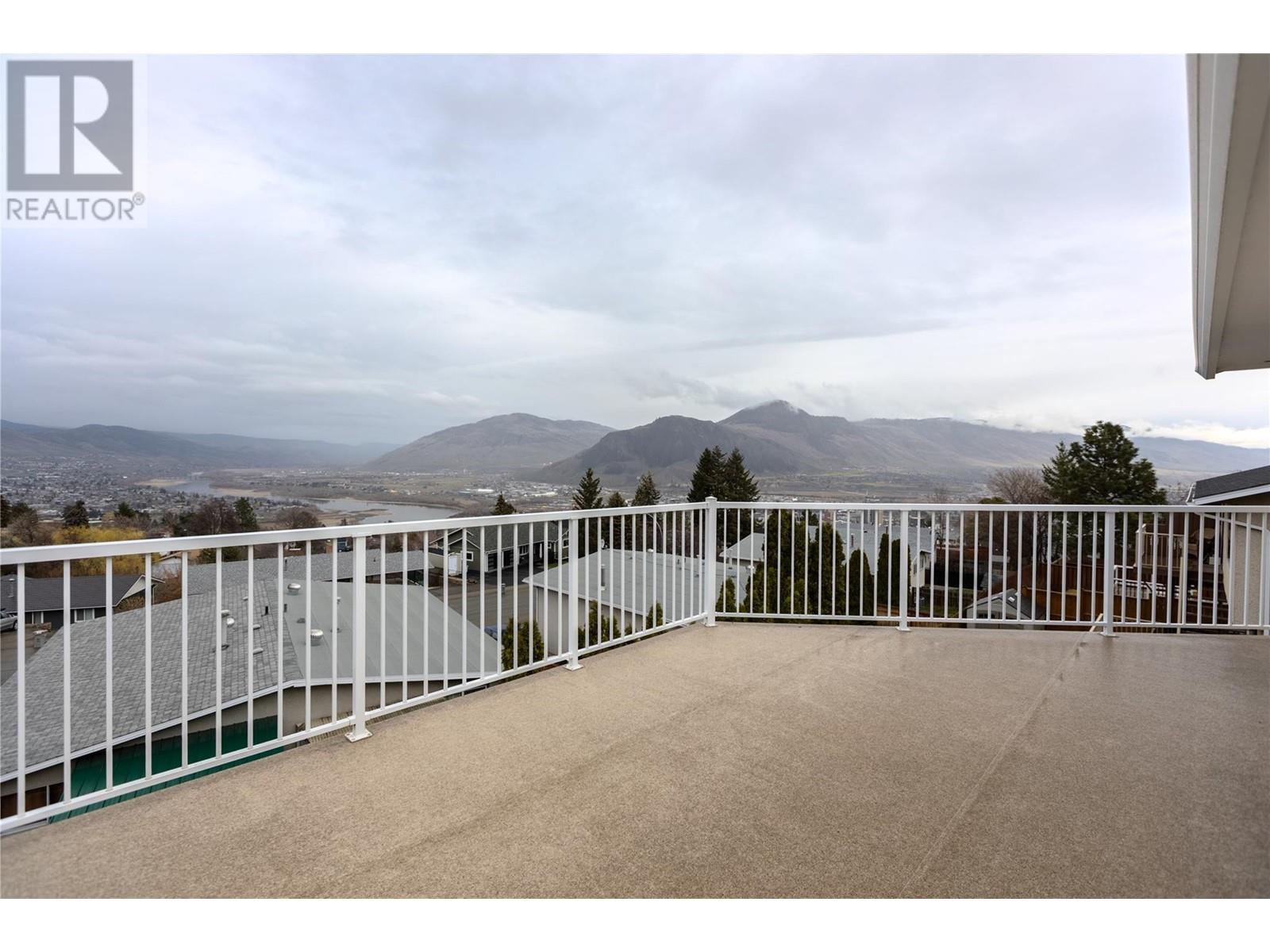Property at 234 Monashee Place image 3
