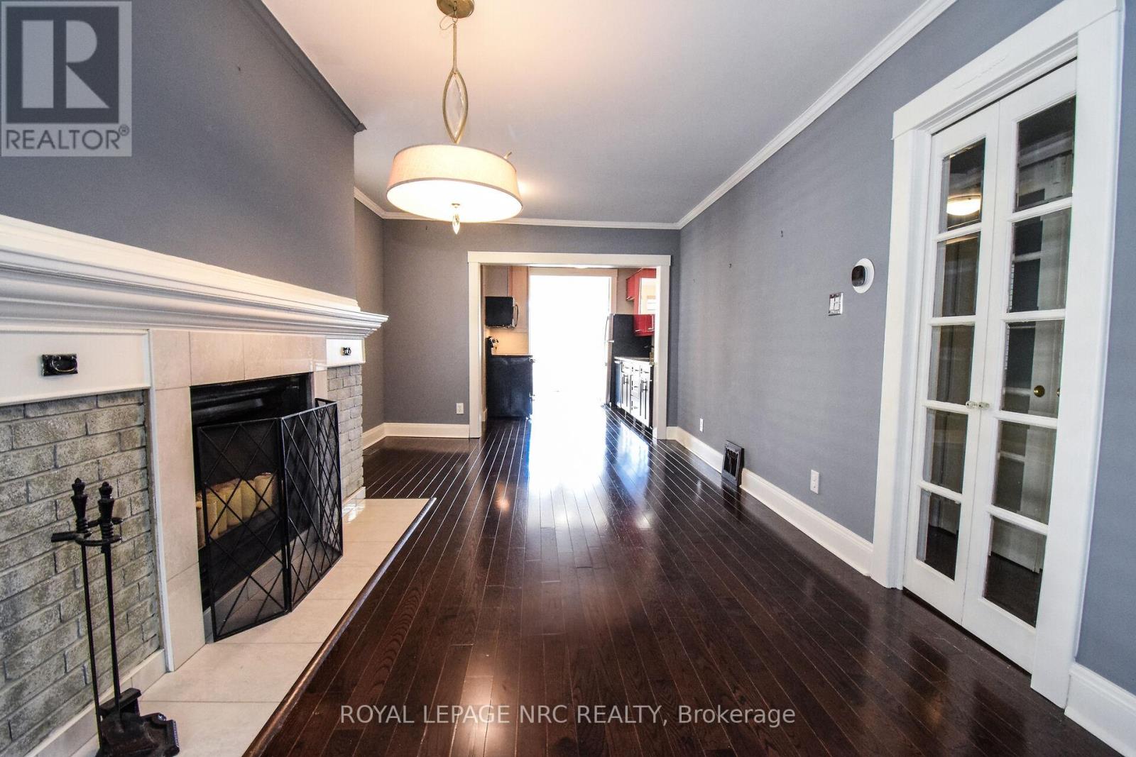 17 Trapnell Street, St. Catharines, Ontario  L2R 1B1 - Photo 8 - X12056657