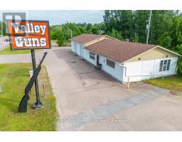 2427 PETAWAWA BOULEVARD, Petawawa, Ontario