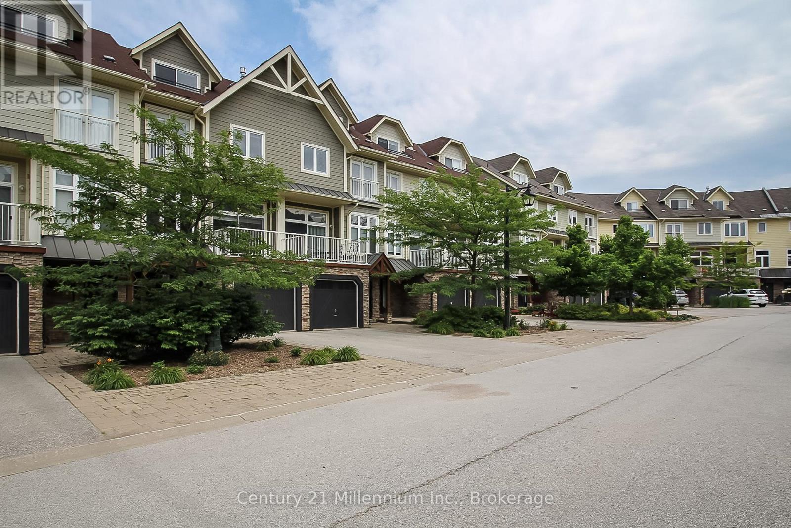 7 - 104 Farm Gate Road, Blue Mountains, Ontario  L9Y 0L7 - Photo 40 - X12056647