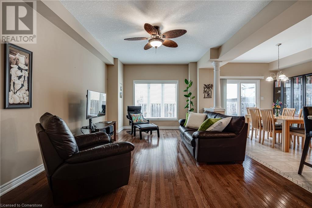 92 Newcombe Road, Dundas, Ontario  L9H 0A6 - Photo 5 - 40712745