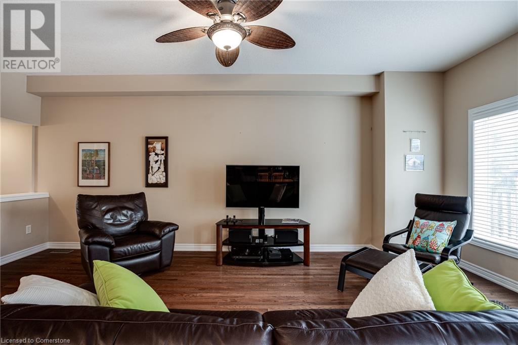 92 Newcombe Road, Dundas, Ontario  L9H 0A6 - Photo 6 - 40712745