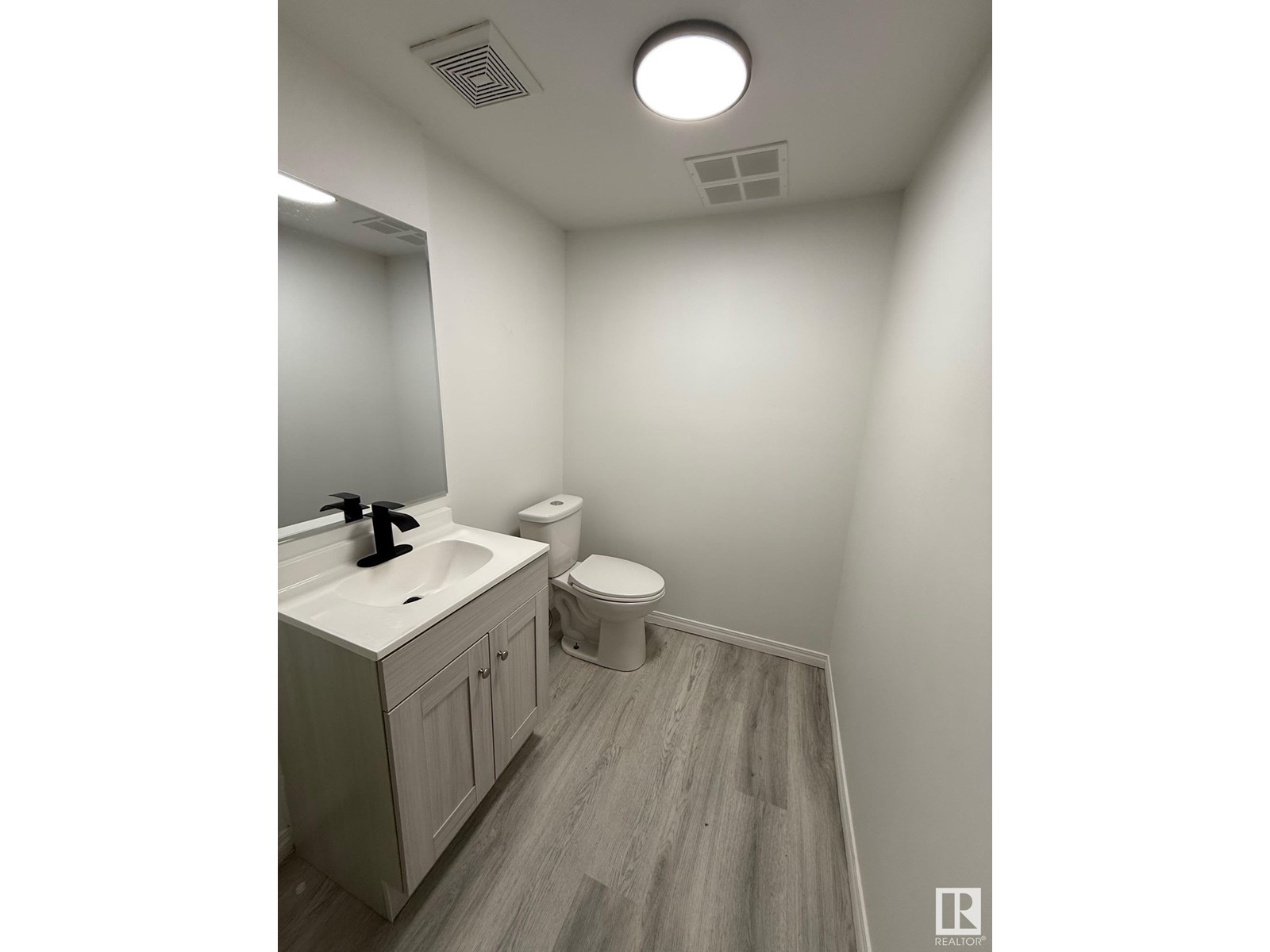 Property at 2645 135 AV NW image 5