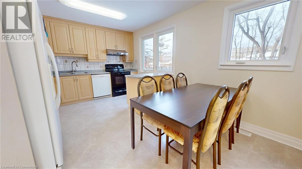 Property at 25 SEGUIN Street image 4