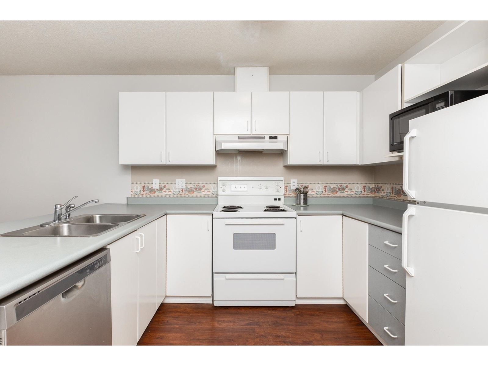 409 12130 80th Avenue, Surrey, British Columbia  V3W 0V2 - Photo 9 - R2983367