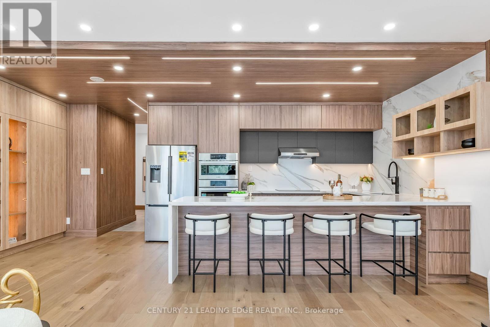 208 - 1 Watergarden Way, Toronto, Ontario  M2K 2Z7 - Photo 6 - C12056651