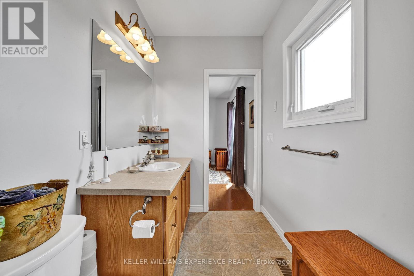 164 Switzer Street, Clearview, Ontario  L0M 1N0 - Photo 26 - S12056718