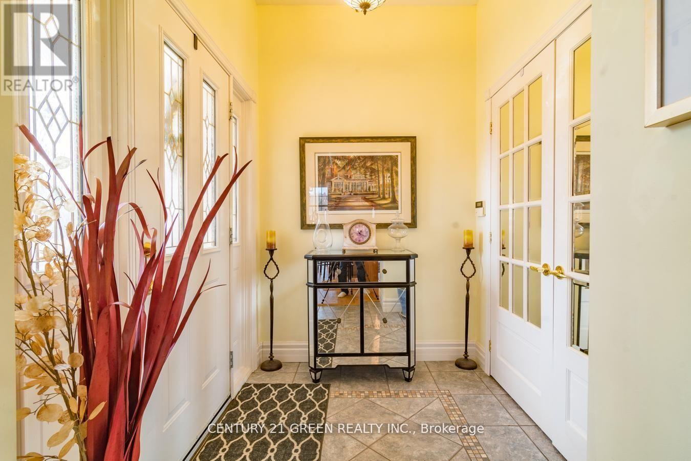 Property at 504 MAIN STREET image 4