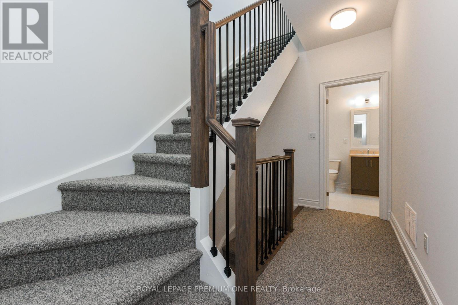 128 - 35 Lunar Cres Road, Mississauga, Ontario  L5M 2R6 - Photo 31 - W12056682