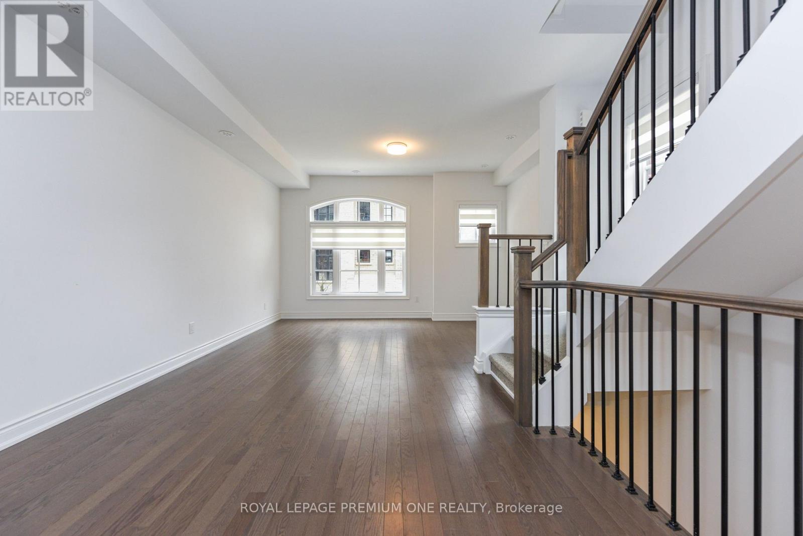 128 - 35 Lunar Cres Road, Mississauga, Ontario  L5M 2R6 - Photo 9 - W12056682