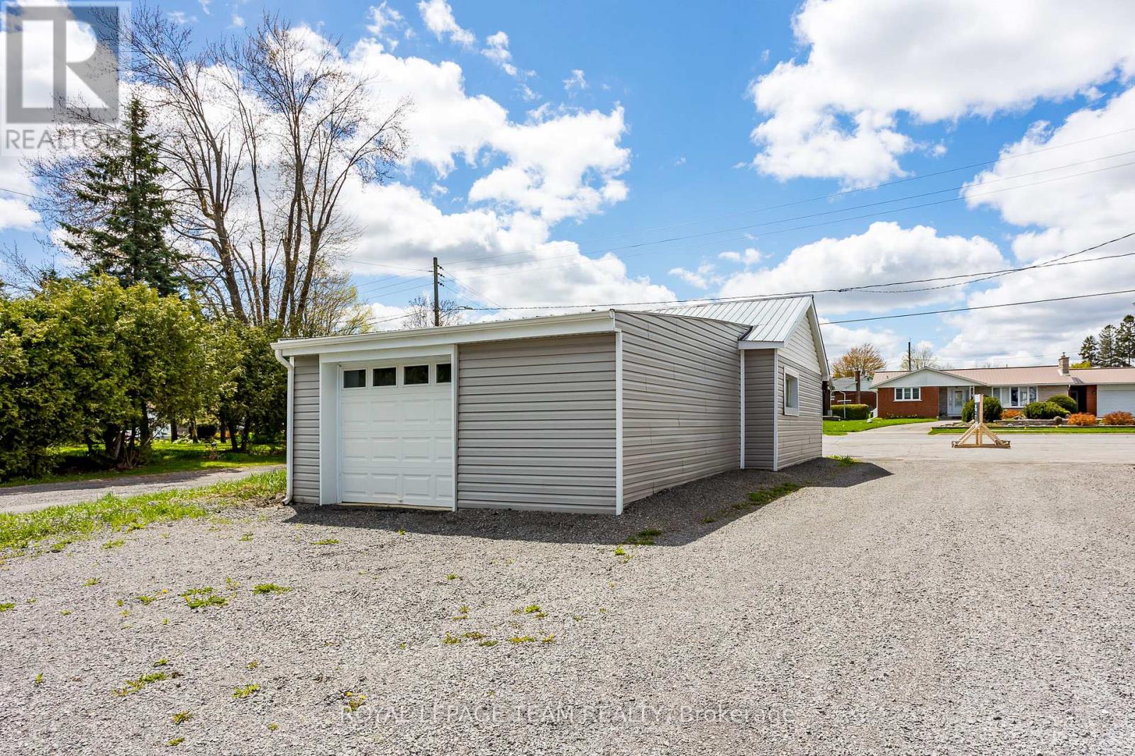 521 Prescott Street, North Grenville, Ontario  K0G 1J0 - Photo 21 - X12056732