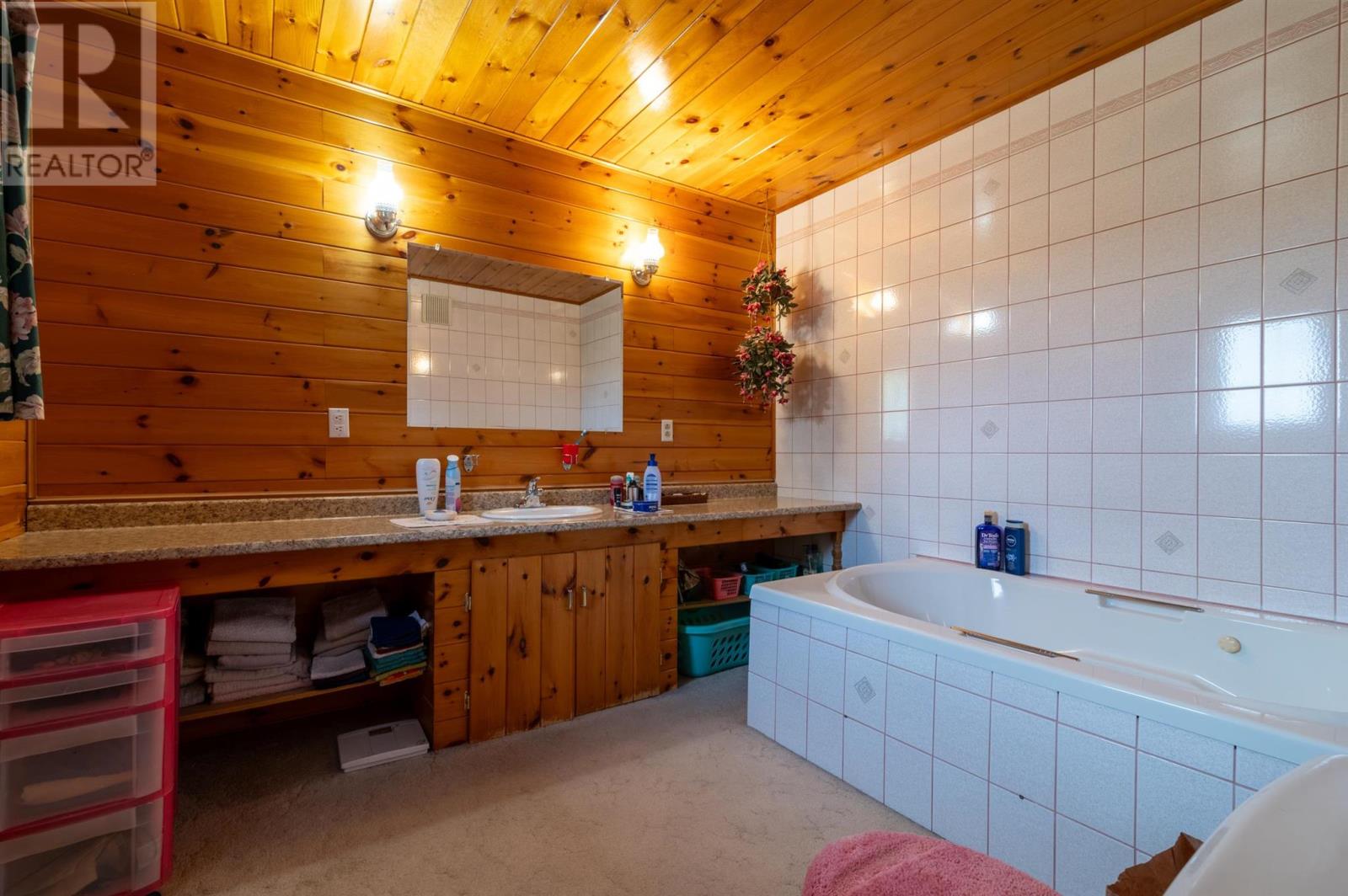 996 Redditt Rd, Kenora, Ontario  P9N 0E3 - Photo 27 - TB250675