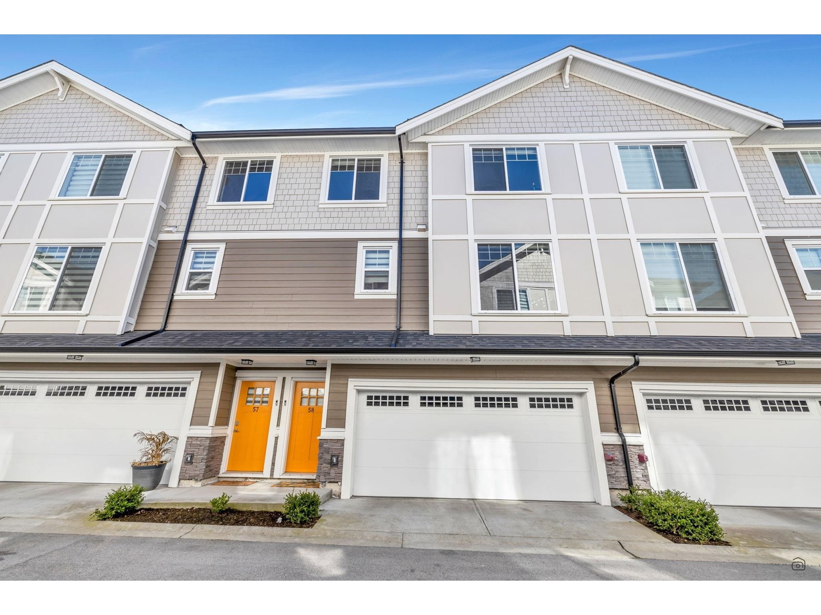 Property at 58 19501 74 AVENUE image 3