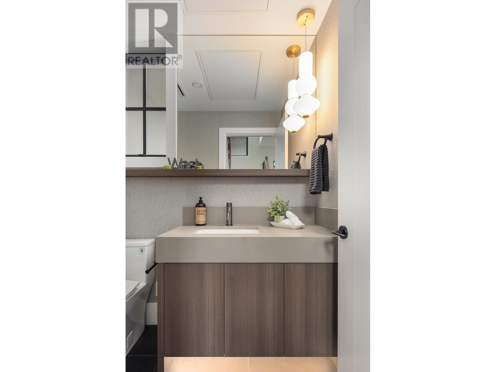 2 3268 W 15th Avenue, Vancouver, British Columbia  V6K 3A9 - Photo 12 - R2985021