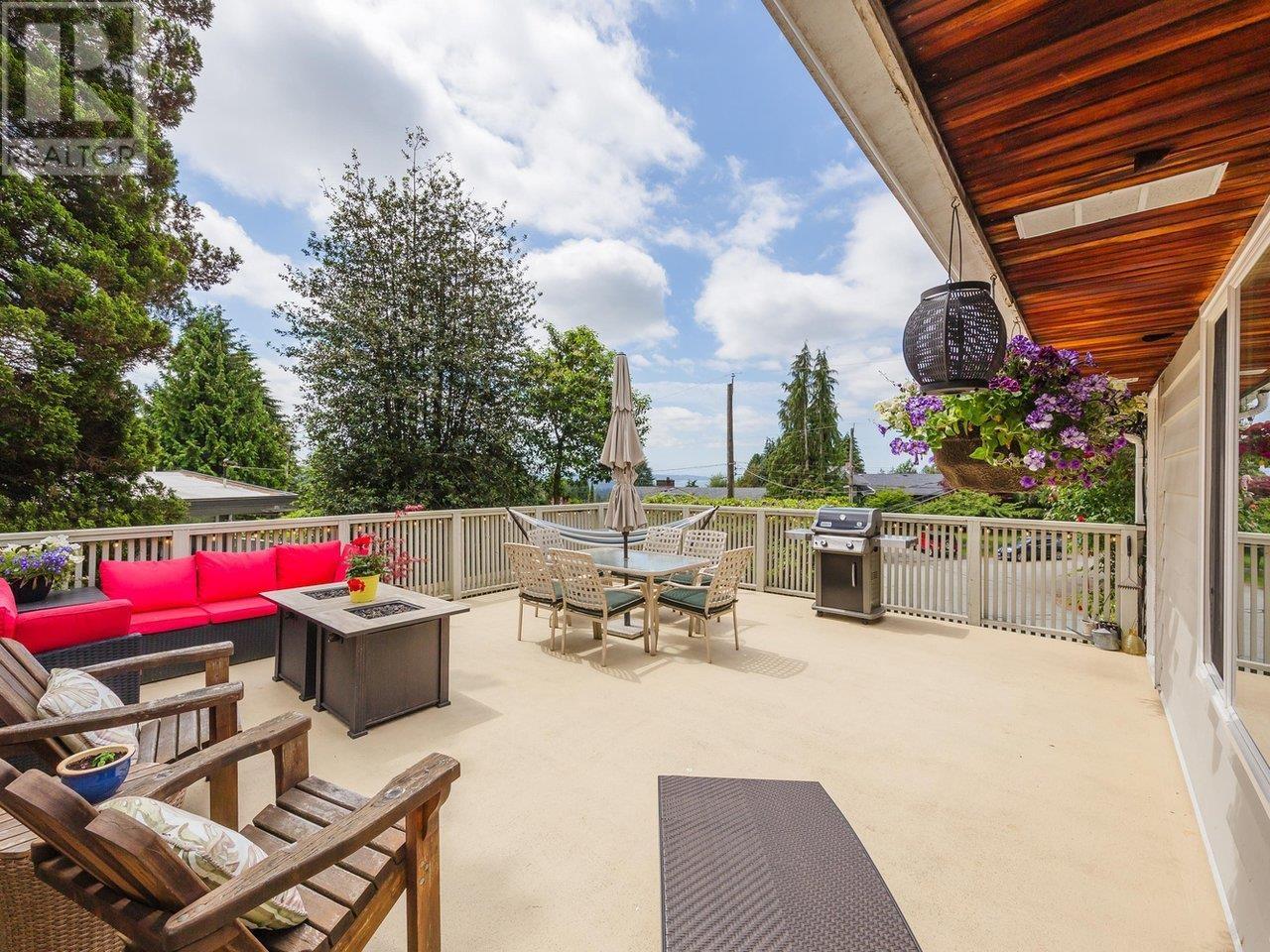 430 Genoa Crescent, North Vancouver, British Columbia  V7N 3B7 - Photo 11 - R2985012