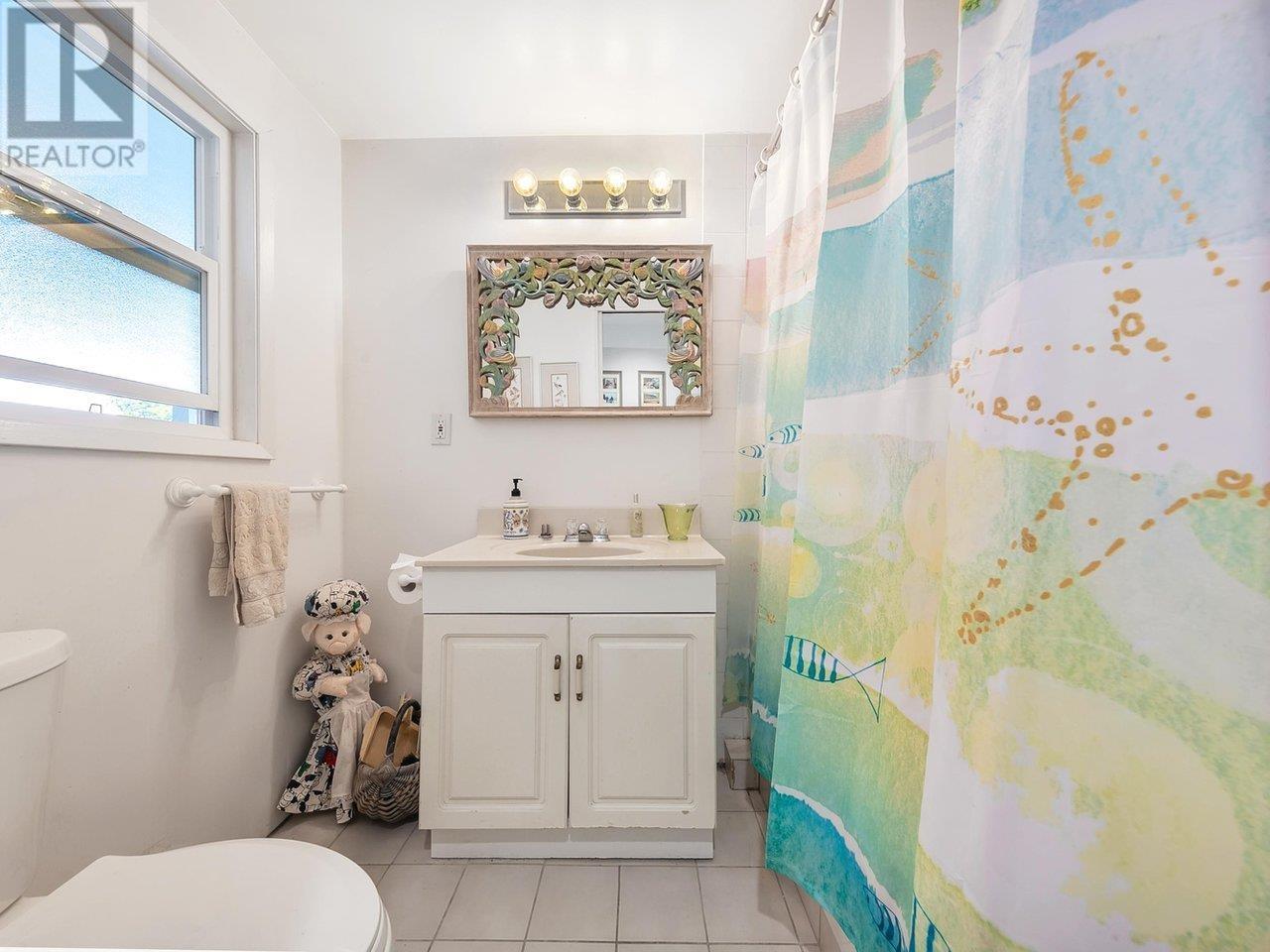 430 Genoa Crescent, North Vancouver, British Columbia  V7N 3B7 - Photo 22 - R2985012